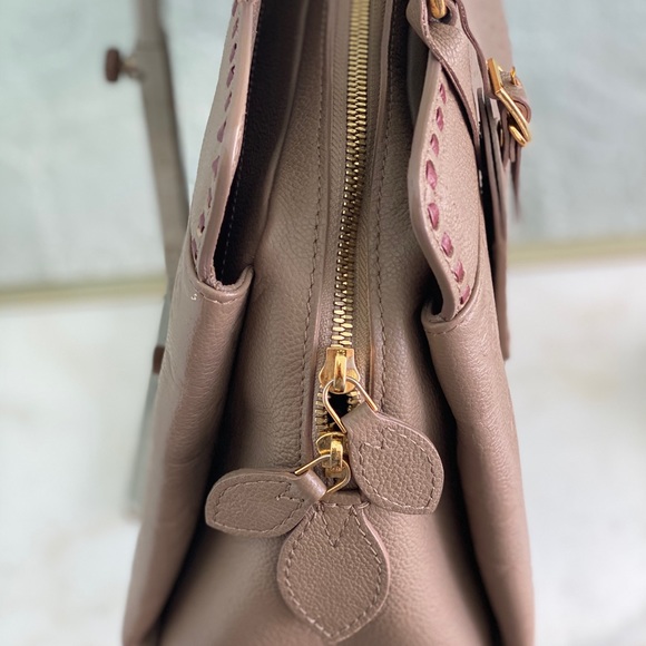 Authentic Louis Vuitton Empreinte Vosgues MM Bag - Picture 3 of 12